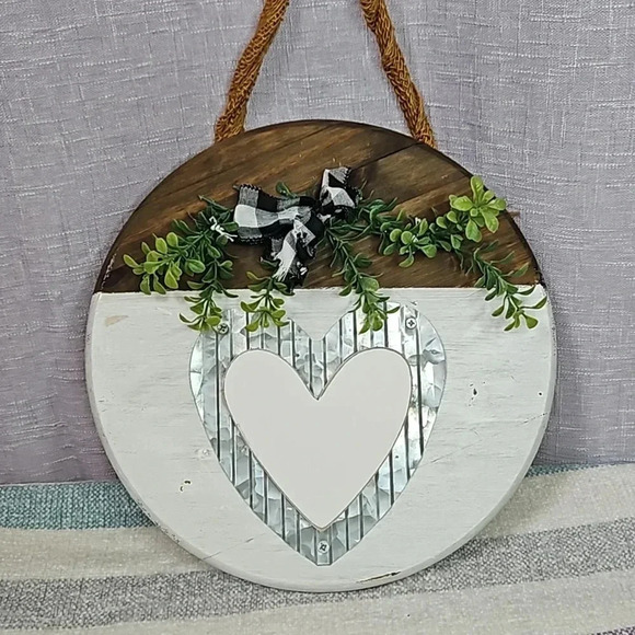 DOOR HANG DECOR - Picture 1 of 10